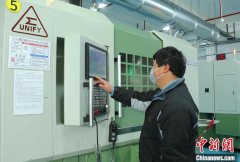 （新春走基层）探访浙江上虞台企生产车间：
